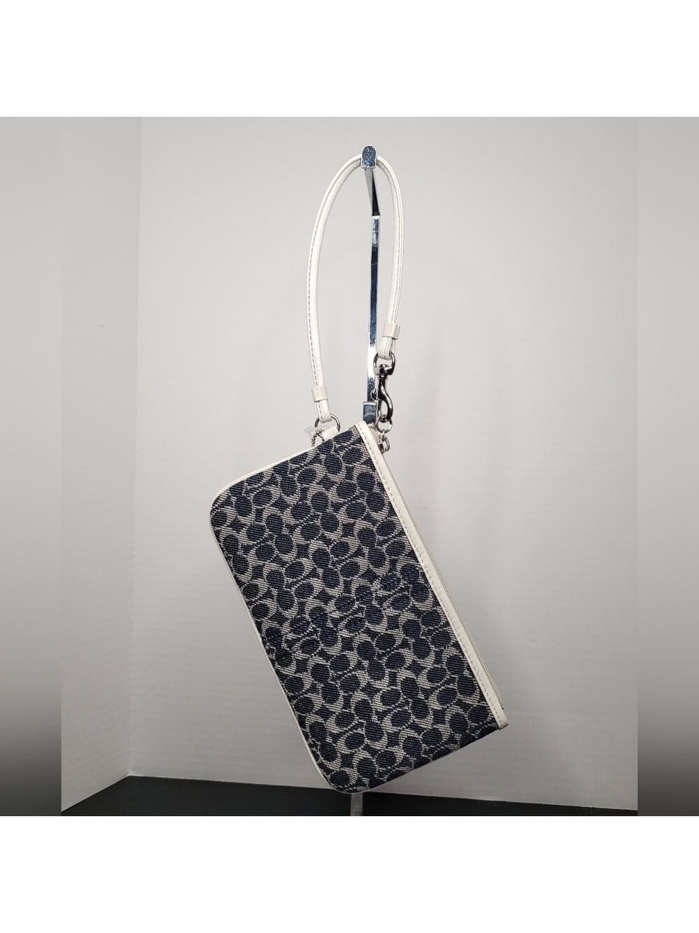 Coach Small Wristlet In Signature C's Denim #CA538 - Picture 3 of 7